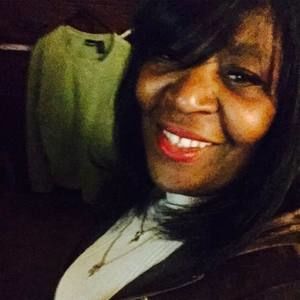 Meet your Posher, Rhona